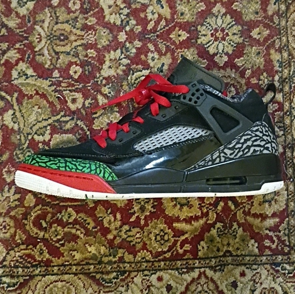 Jordan Athletic Shoes Black Red Green